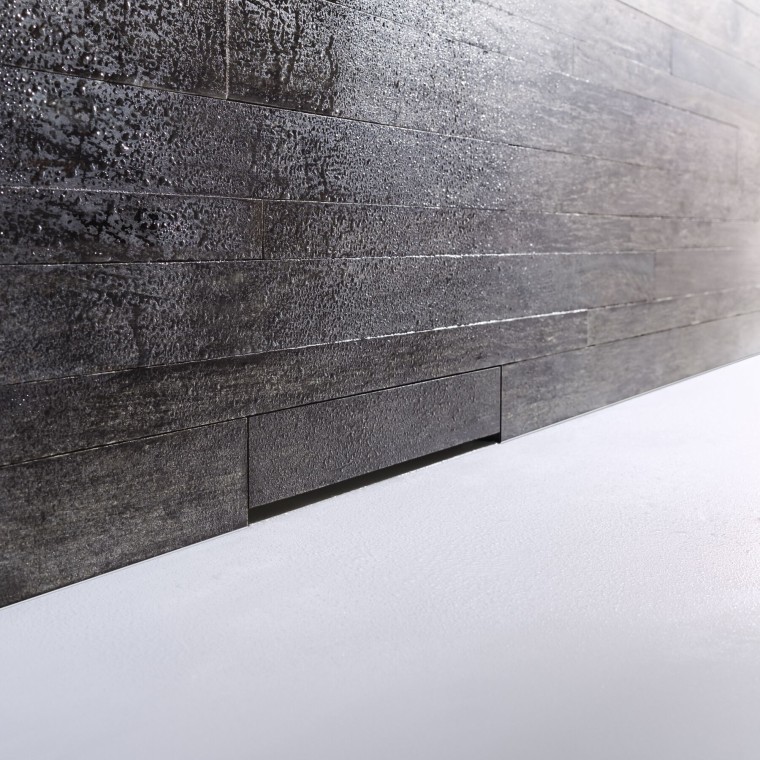 Stenski odtok za prhe Stenski odtok za prhe