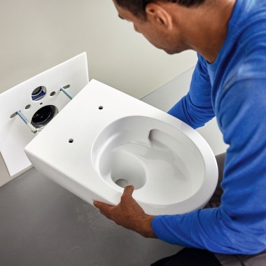 Acanto WC školjka s tehnologijo tipa EFF3 (© Geberit)