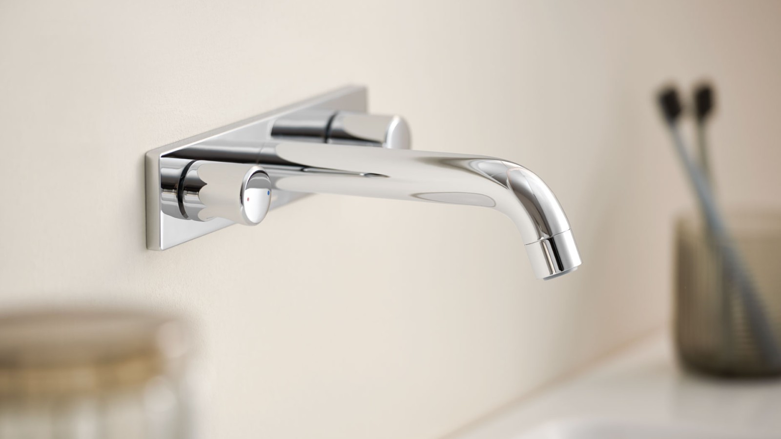 Geberit ONE stenska armatura okrogle oblike Geberit ONE stenska armatura okrogle oblike