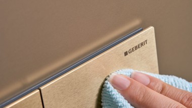 Aktivirna tipka Geberit Sigma70 s premazom easy-to-clean