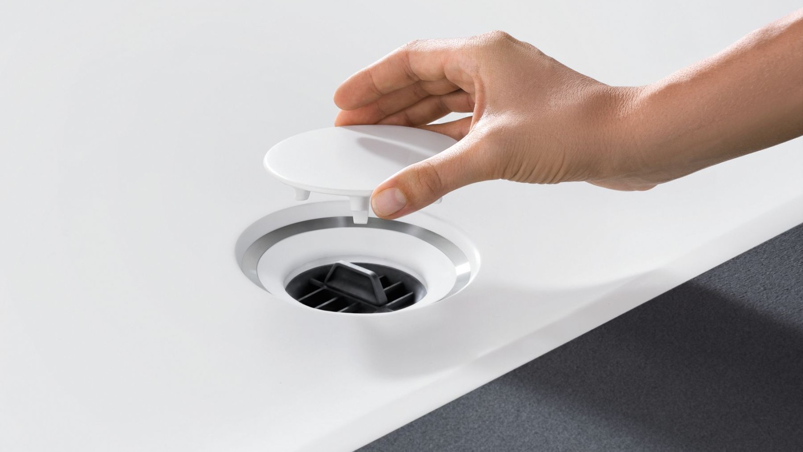 Integriran vložek v obliki glavnika Integriran vložek v obliki glavnika