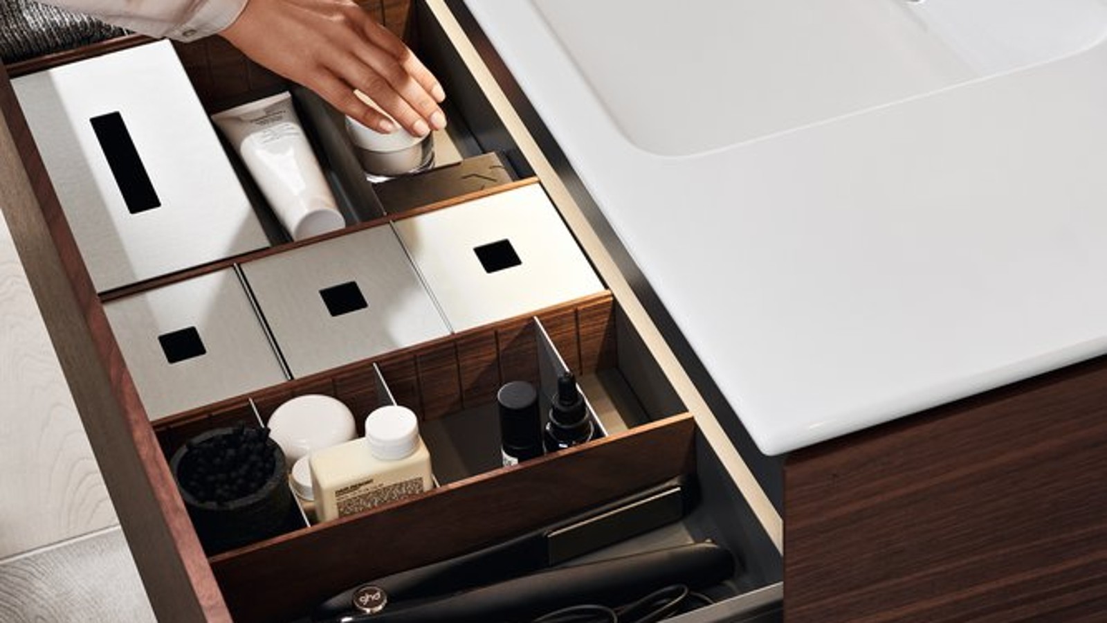 Geberit ONE omarica za umivalnik Geberit ONE omarica za umivalnik