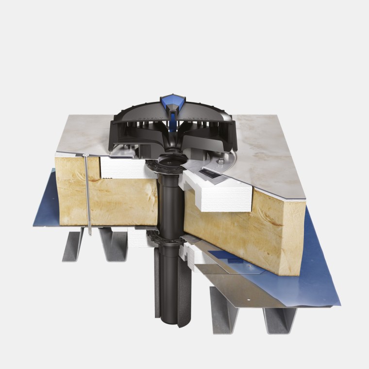 Polaganje sistema Geberit Pluvia na lahko streho z izolacijo, strešno folijo in priključkom za parno zaporo