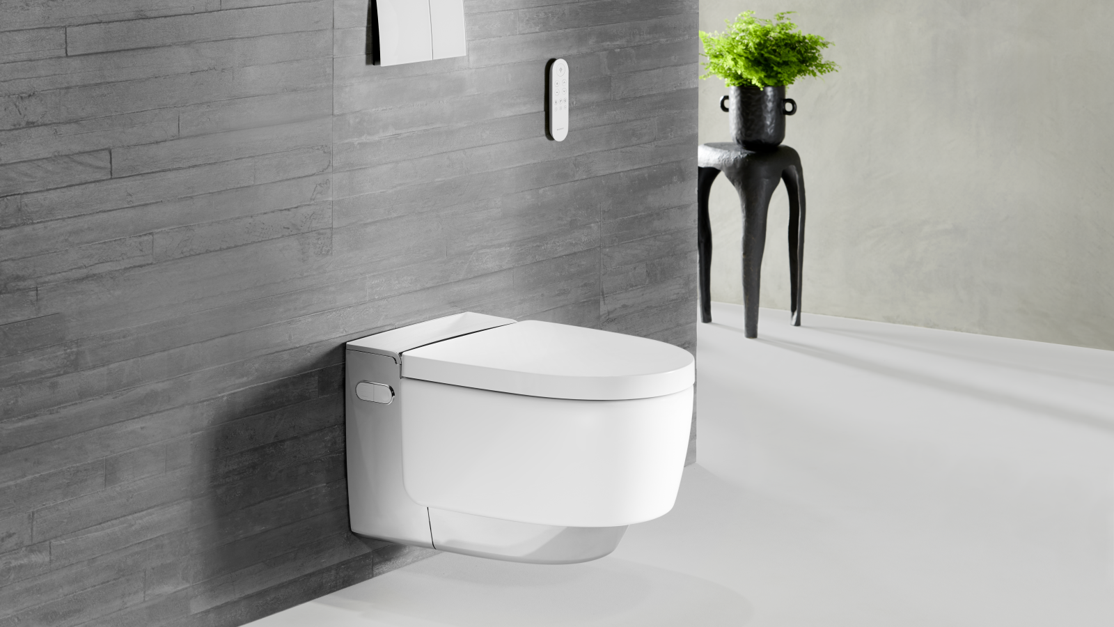 Geberit AquaClean Mera Comfort v kromu, z daljinskim upravljalnikom Sigma70