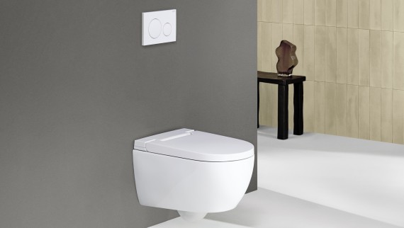 Geberit AquaClean Alba z daljinskim upravljalnikom Sigma20