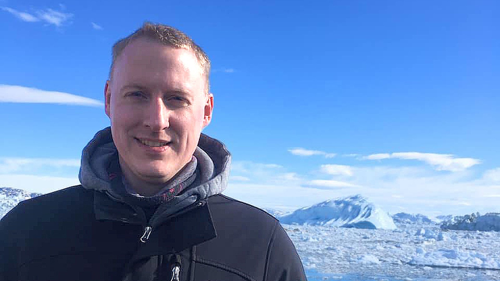 Jesper Hjort Hansen, solastnik podjetja VVS og El Firmaet A/S v Ilulissatu. (© Adam Mørk) Jesper Hjort Hansen, solastnik podjetja VVS og El Firmaet A/S v Ilulissatu. (© Adam Mørk)