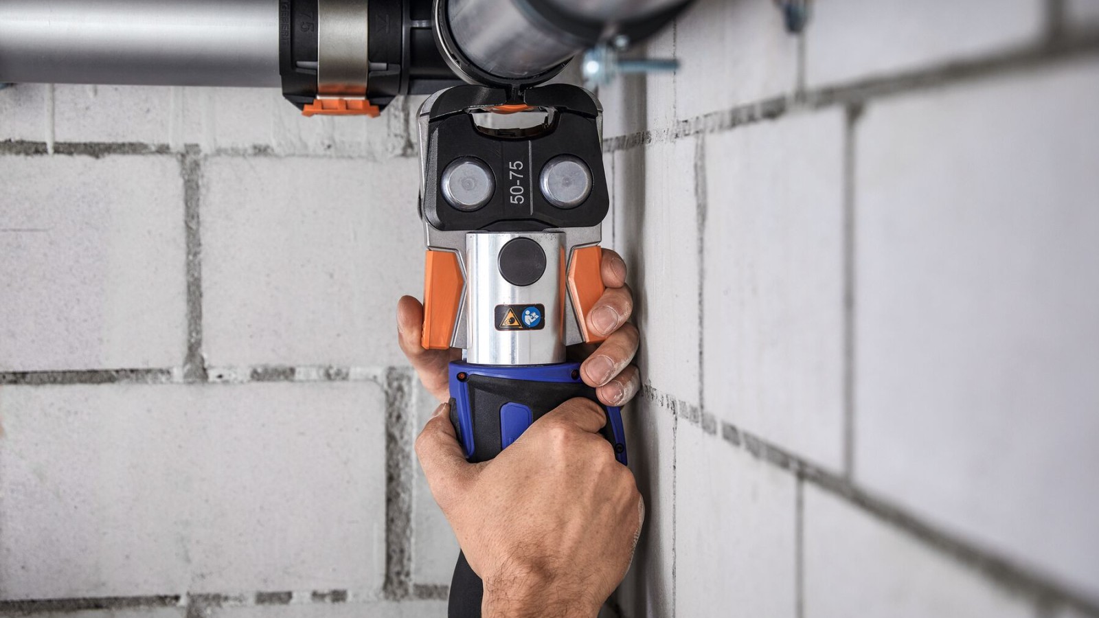 Namestitev v tesnih gradbenih situacijah Namestitev v tesnih gradbenih situacijah