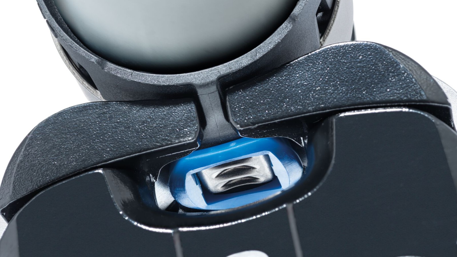 Usmerjanje orodja preko indikatorja za stiskanje z Geberit FlowFit Usmerjanje orodja preko indikatorja za stiskanje z Geberit FlowFit