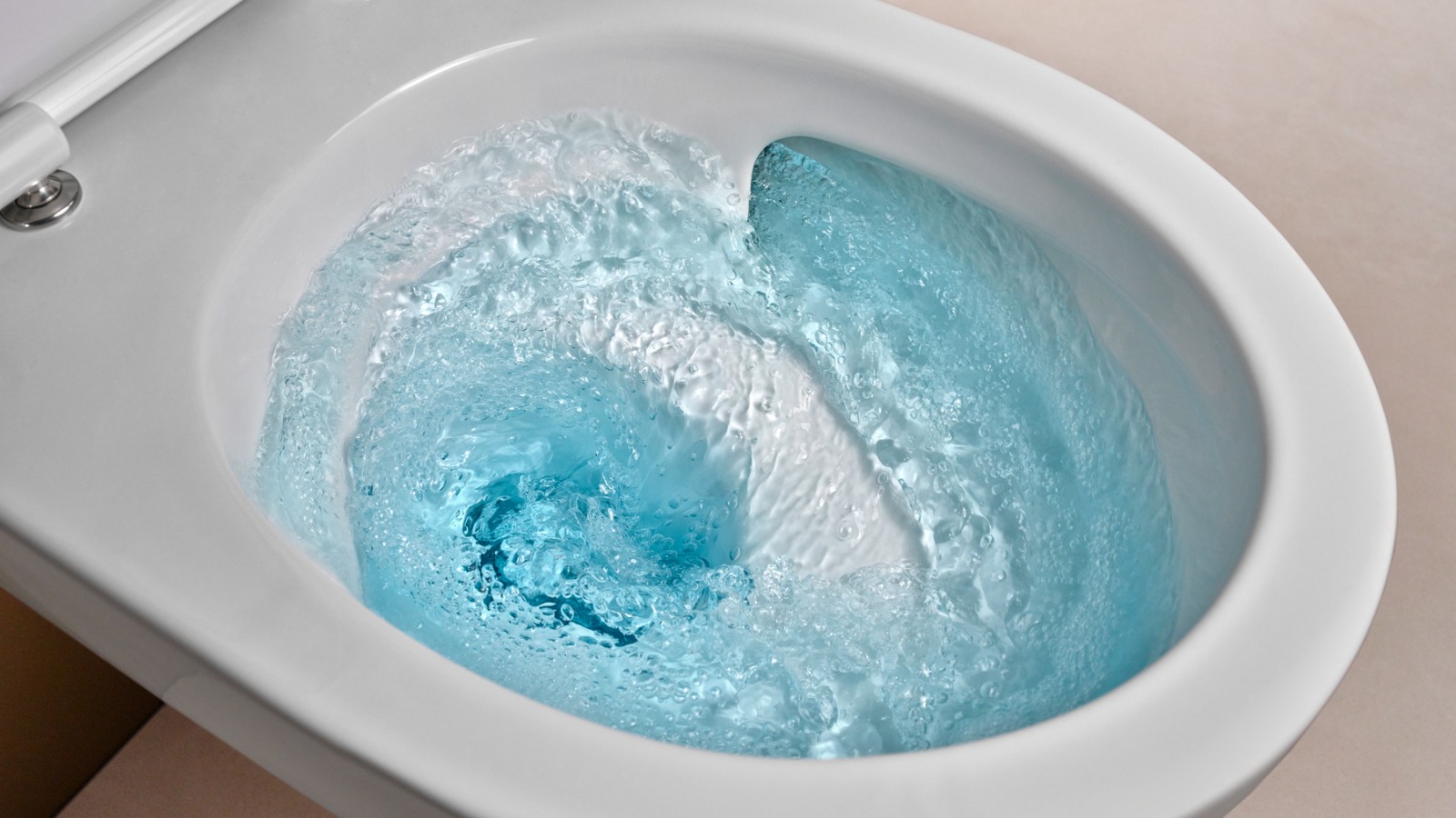 Geberit Acanto WC s tehnologijo TurboFlush