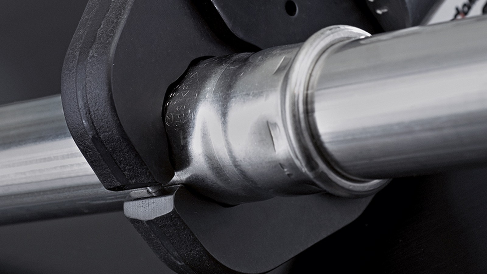 Stiskalna čeljust in cev Mapress