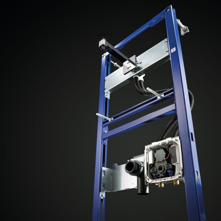 Sistem armatur z vgradnim elementom Duofix in stensko armaturo Geberit Brenta Sistem armatur z vgradnim elementom Duofix in stensko armaturo Geberit Brenta