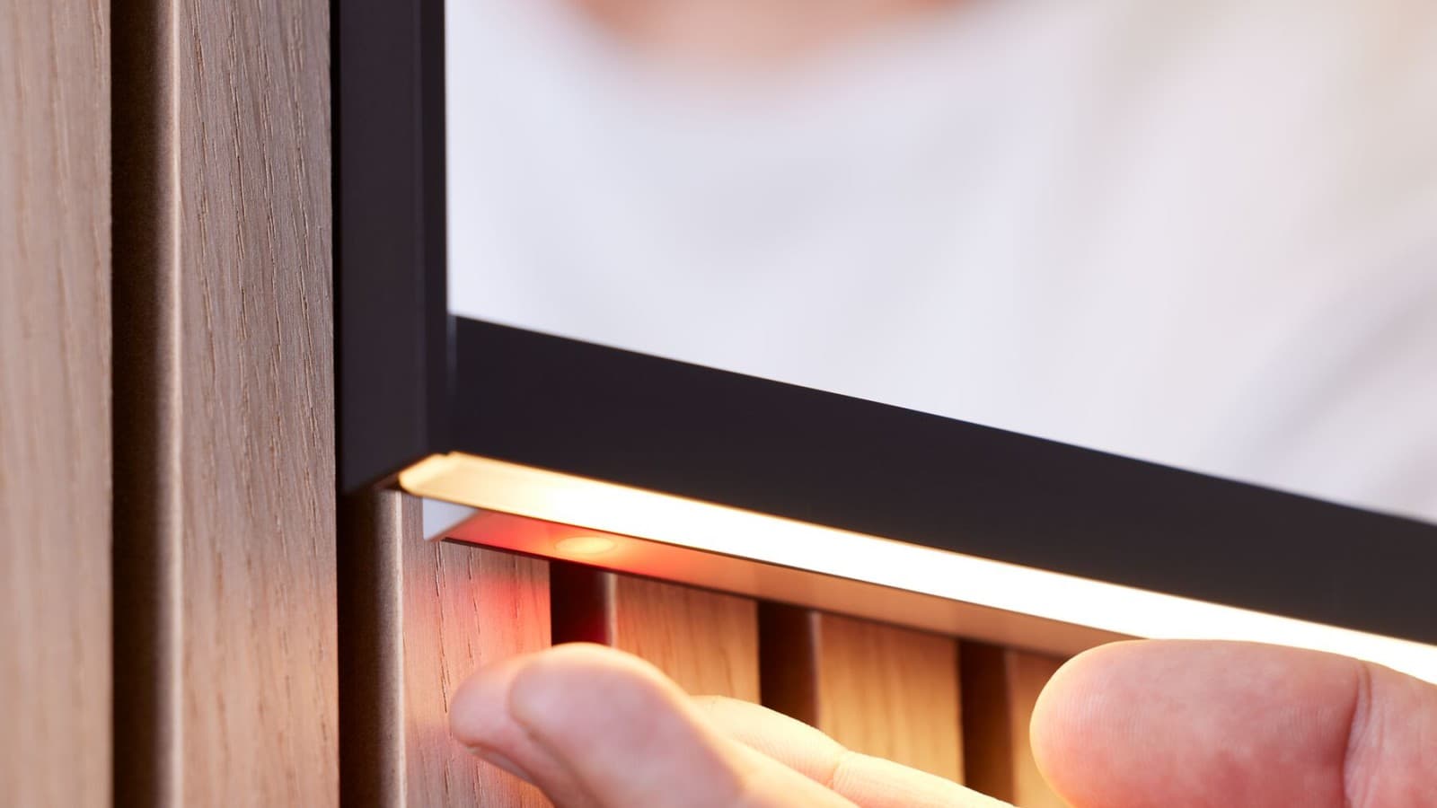 Ogrevanje proti rosenju se lahko aktivira ročno (© Geberit) Ogrevanje proti rosenju se lahko aktivira ročno (© Geberit)