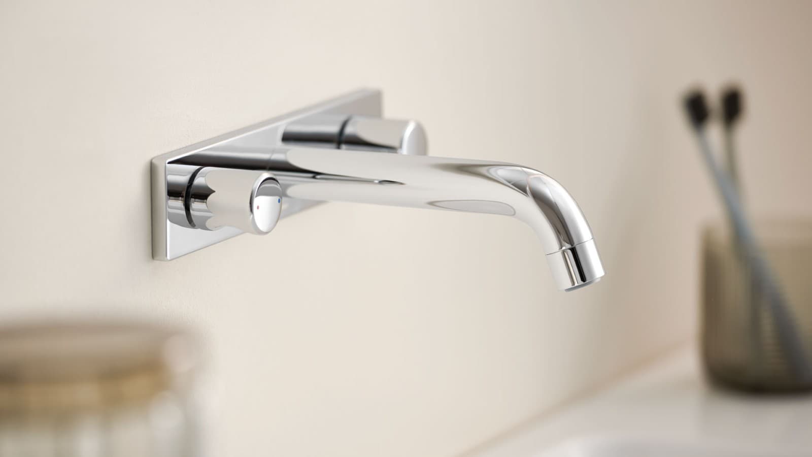 Geberit ONE stenska armatura okrogle oblike Geberit ONE stenska armatura okrogle oblike