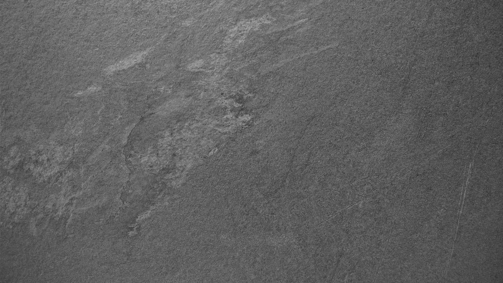 Stoneware: Sprednja obloga Monolith – skrilavec Stoneware: Sprednja obloga Monolith – skrilavec