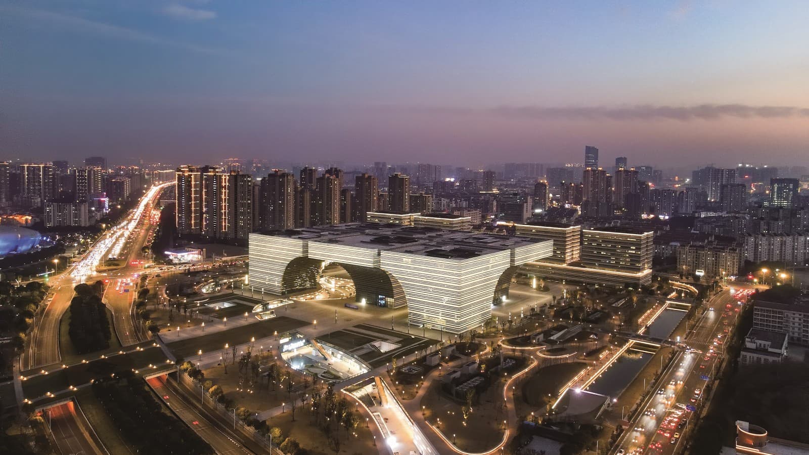 Changzhou Culture Plaza, Changzhou (Kitajska) 2022 (© ingDESIGN (shanghai) Co.,Ltd) Changzhou Culture Plaza, Changzhou (Kitajska) 2022 (© ingDESIGN (shanghai) Co.,Ltd)