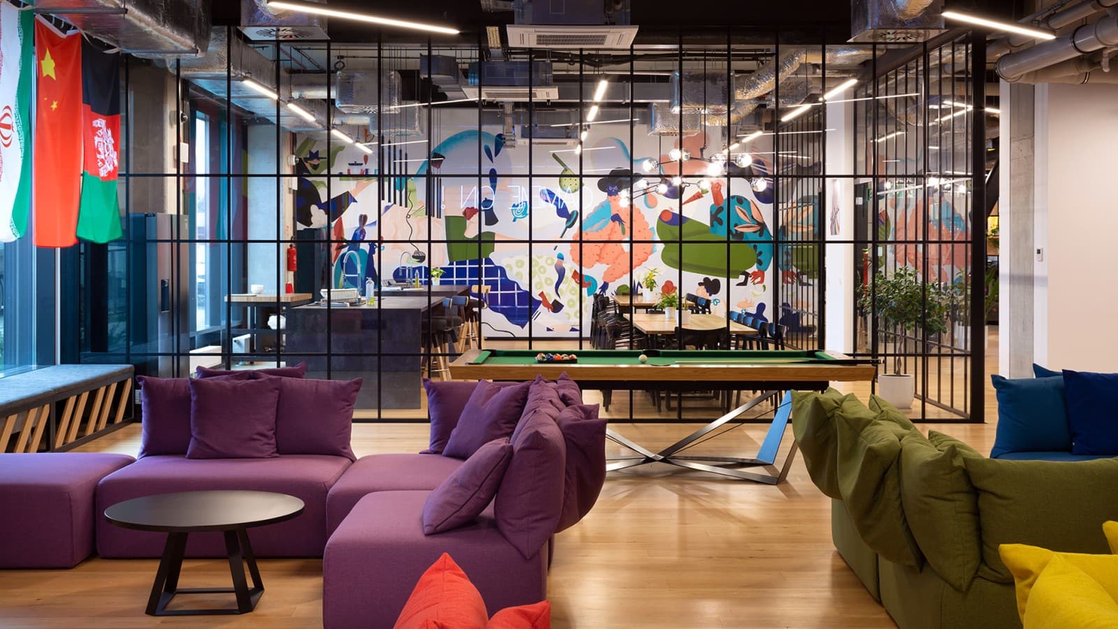 Skupna dnevna soba v LivinnX vabi k druženju (© Jaroslaw Kakal/Geberit) Skupna dnevna soba v LivinnX vabi k druženju (© Jaroslaw Kakal/Geberit)