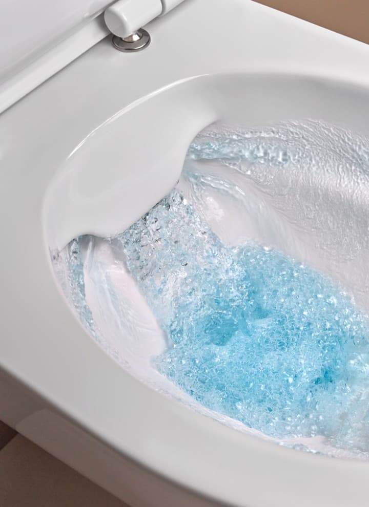 WC školjka brez roba WC školjka brez roba